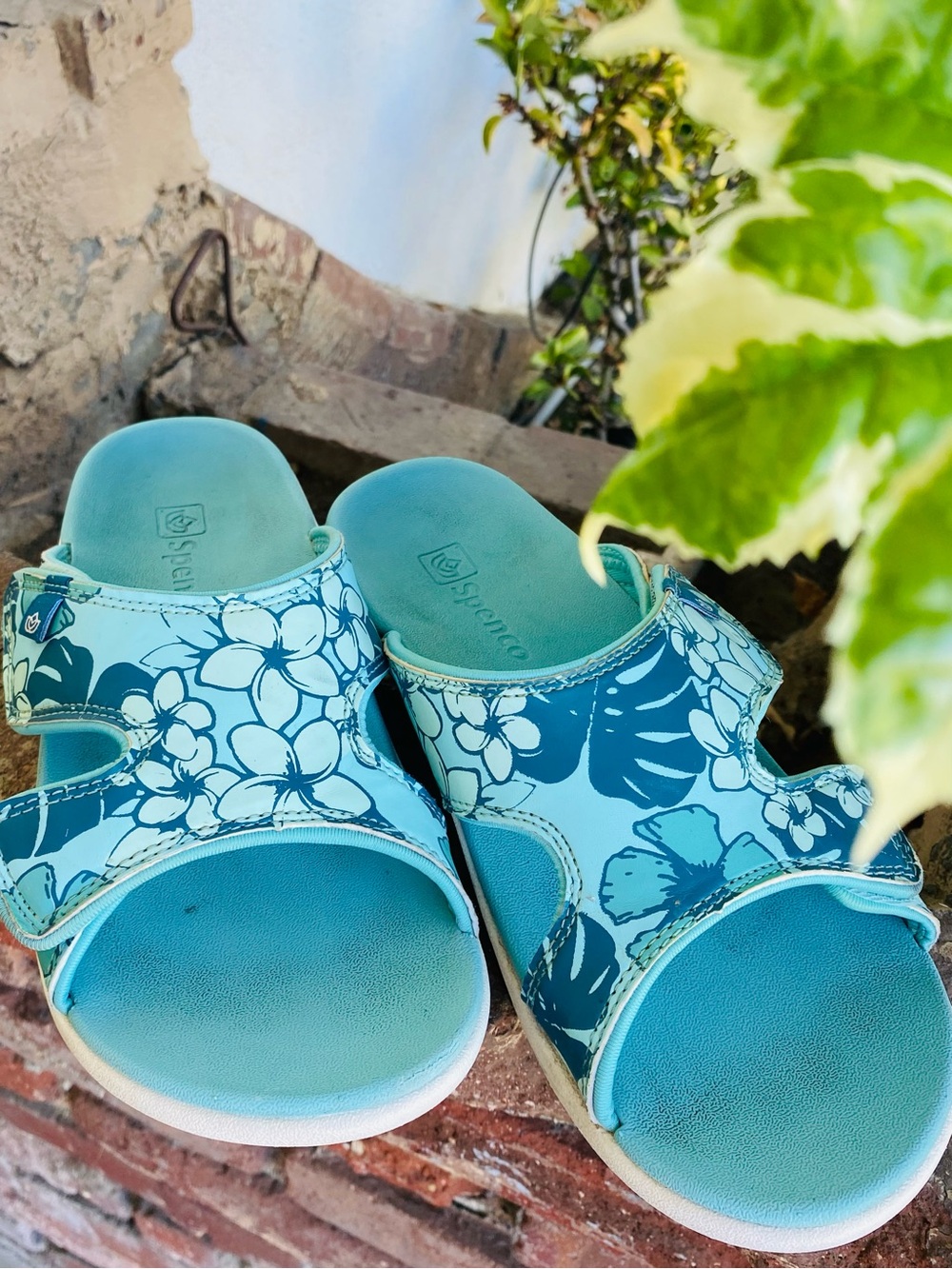 Spenco Adjustable Comfort Sandals Blue Tropical Floral Hook & Loop Woman’s 8 - Picture 4 of 12